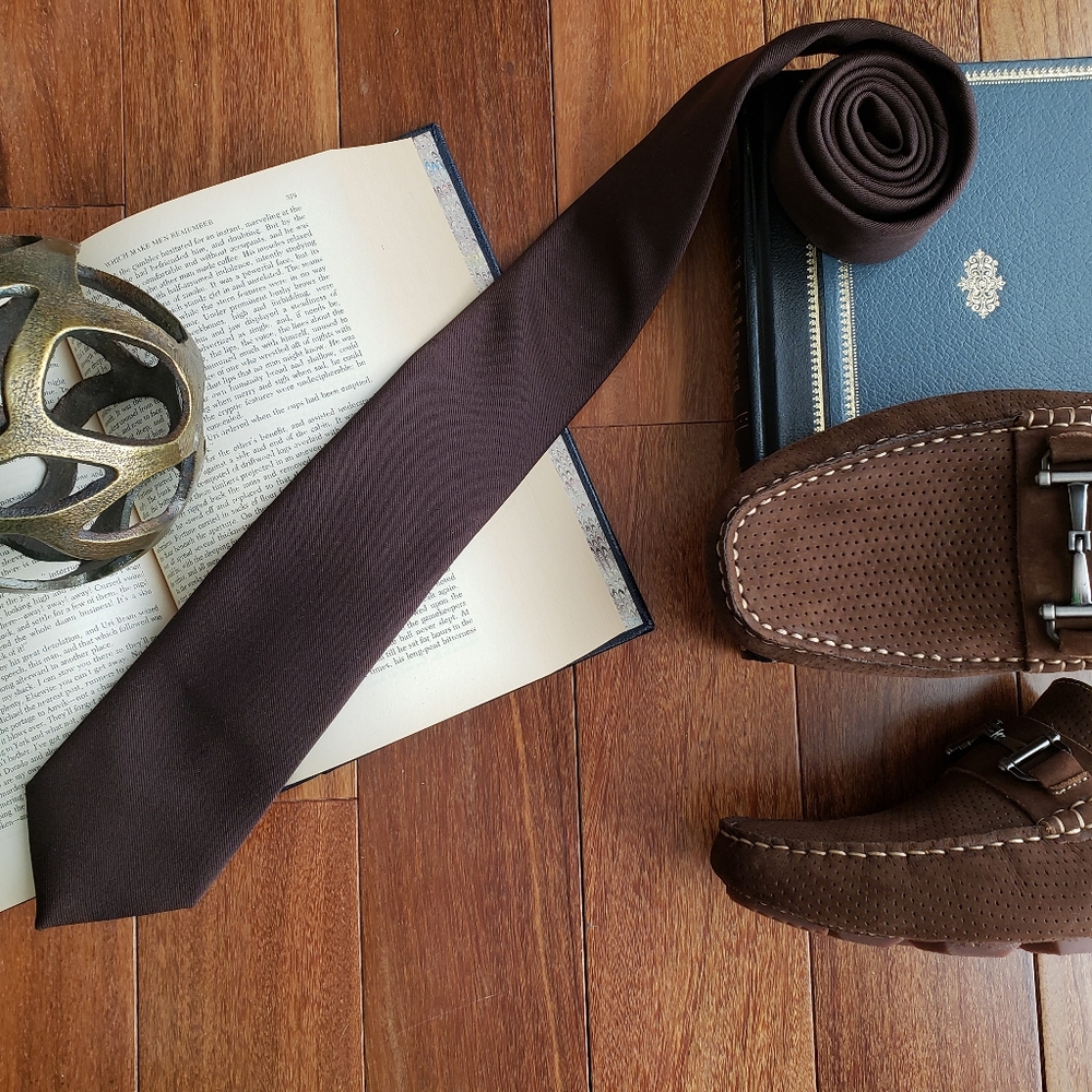 Executive Dressing Brown Necktie Slim Solid